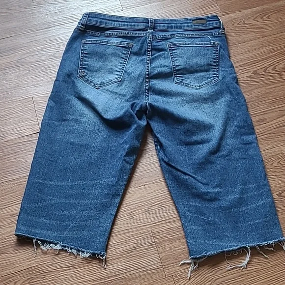 Kut From The Kloth Kick Flare Capri Dark Blue Jean Stretch Womens Size 10 - Picture 8 of 14